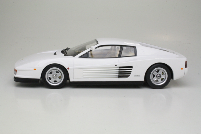 Ferrari Testarossa Mk1 US-Version 1984, valkoinen - Sulje napsauttamalla kuva