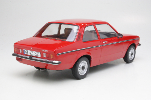 Opel Kadett C2 2d 1977, punainen - Sulje napsauttamalla kuva