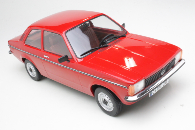 Opel Kadett C2 2d 1977, punainen