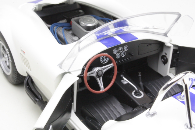 AC Cobra 427 Mk2 Coupe 1965, valkoinen/sininen