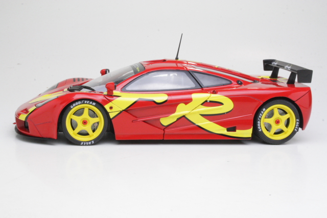 McLaren F1 GTR Short Tail 1996, punainen - Sulje napsauttamalla kuva