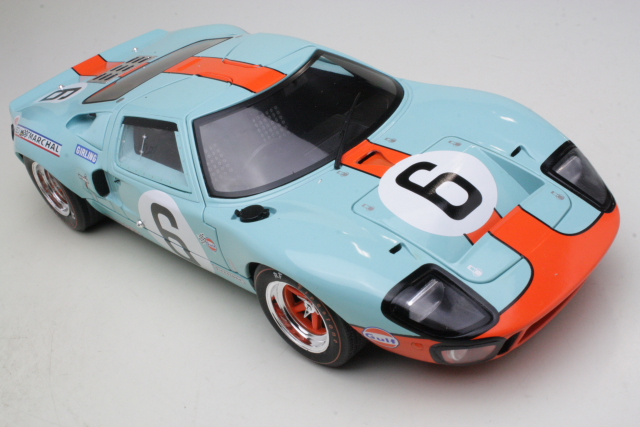 Ford GT40 4.9L V8, 1st. 24h LeMans 1969 J.Ickx/J.Oliver, no.6