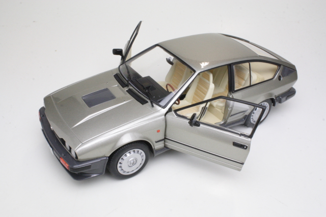 Alfa Romeo Alfetta GTV 6 1984, hopea