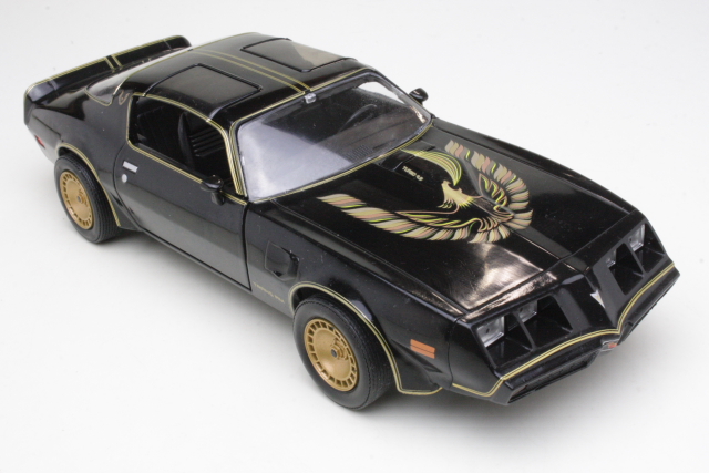 Pontiac Firebird Trans Am Turbo 4.9L 1980 "Konna ja Koukku 2" - Sulje napsauttamalla kuva