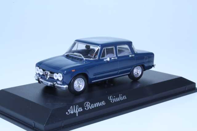 Alfa Romeo Giulia 1600 Super 1966, tummansininen