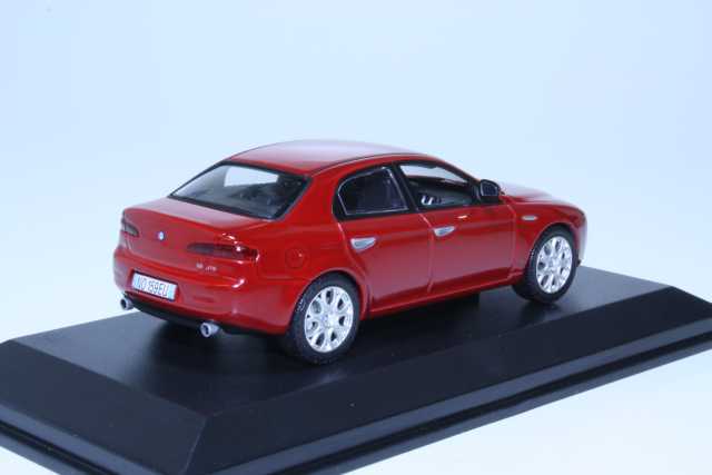 Alfa Romeo 159 Q4 3.2 JTS 2005, punainen