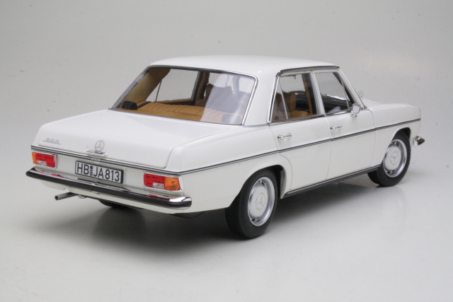 Mercedes 200 (w115) 1968, white