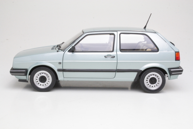 VW Golf 2 CL 1987, light green