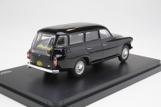 Skoda 1202 SW 1964, musta "Ruumisauto"