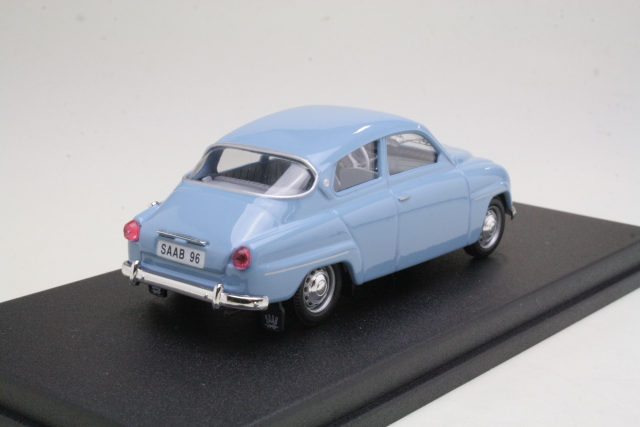 Saab 96 1962, vaaleansininen (sinivalkoiset penkit) - Sulje napsauttamalla kuva