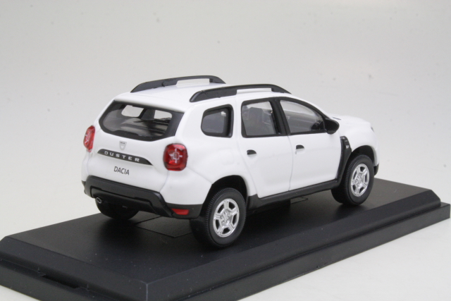 Dacia Duster 2017, white
