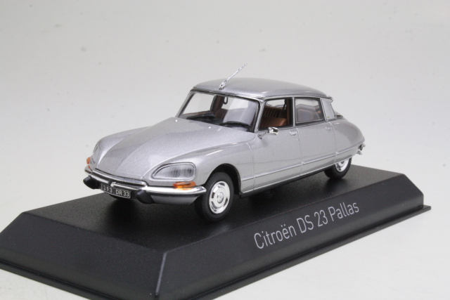 Citroen DS23 Pallas 1974, harmaa - Sulje napsauttamalla kuva