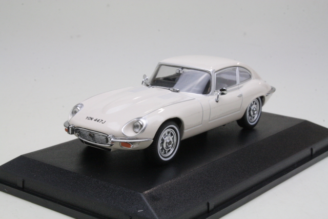 Jaguar E-Type Coupe V12, valkoinen - Sulje napsauttamalla kuva