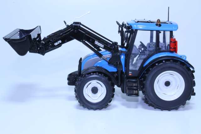 Valtra C-Sarja 2008 etukuormaajalla, sininen
