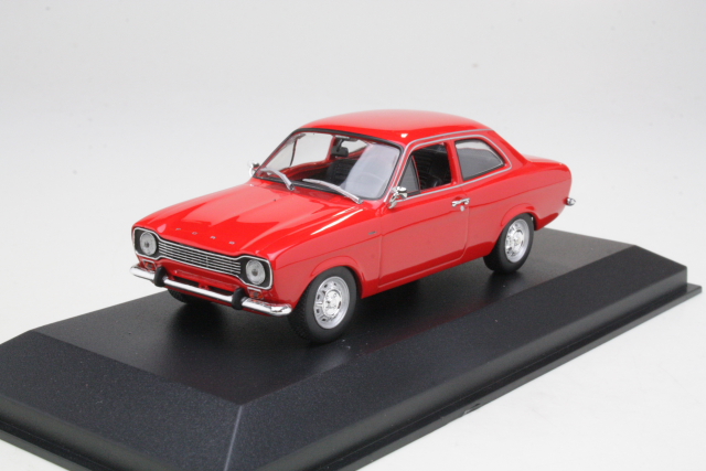 Ford Escort Mk1 1968, punainen - Sulje napsauttamalla kuva