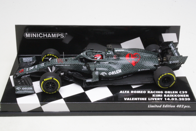 Alfa Romeo C39, Valentine Livery 14.02.2020, K.Raikkonen