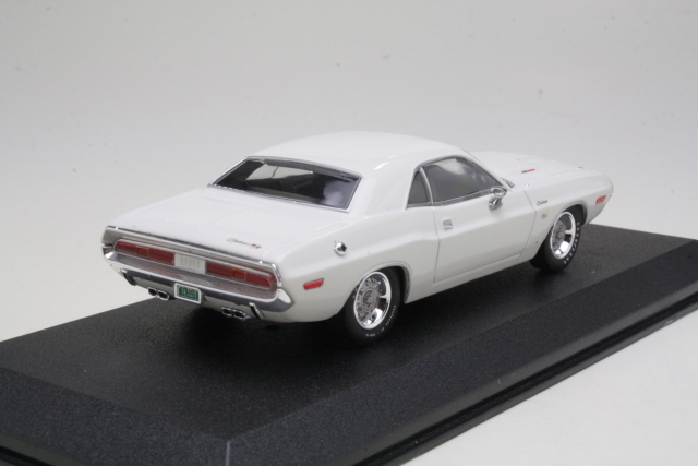 Dodge Challenger R/T Coupe 1970, white