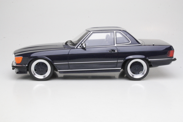 Mercedes 560 AMG (R107) 1979, musta - Sulje napsauttamalla kuva