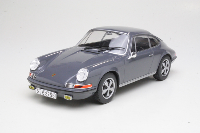 Porsche 911S 1968, grey