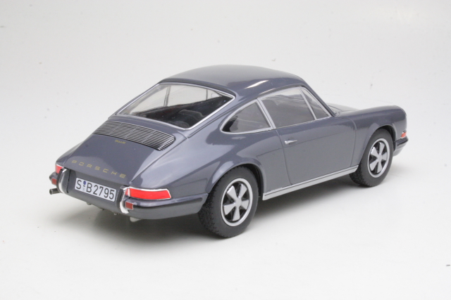 Porsche 911S 1968, grey