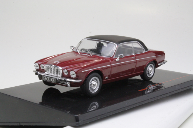 Jaguar XJ12 C 1976, red/black