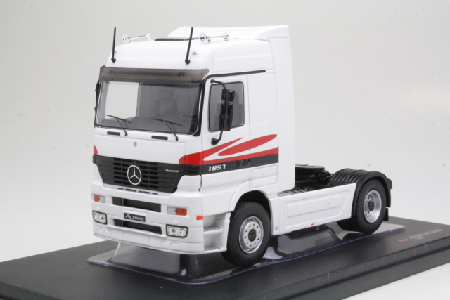 Mercedes Actros MP1 1995, white/grey