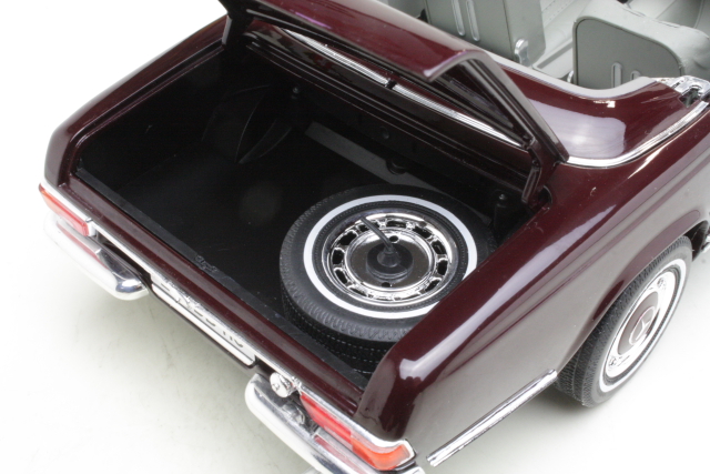 Mercedes 280SL (w113) 1963, dark red