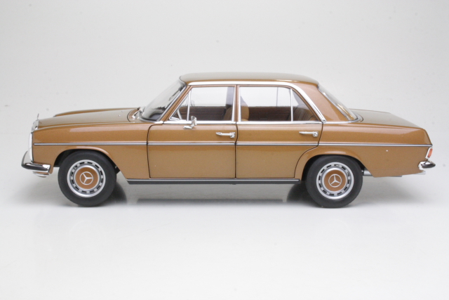 Mercedes 200 (w115) 1968, gold