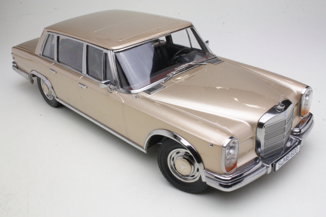 Mercedes 600 SWB (w100) 1963, kulta - Sulje napsauttamalla kuva