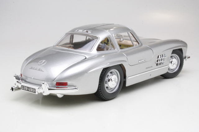 Mercedes 300SL (w198) Coupe 1954, hopea - Sulje napsauttamalla kuva