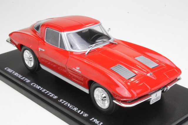 Chevrolet Corvette Stingray 1963, punainen - Sulje napsauttamalla kuva