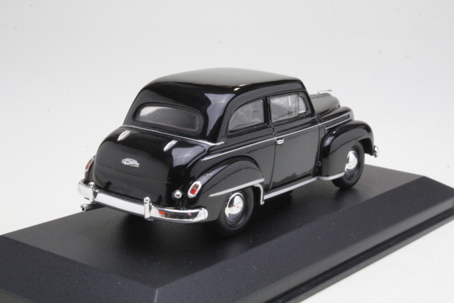 Opel Olympia 1952, musta
