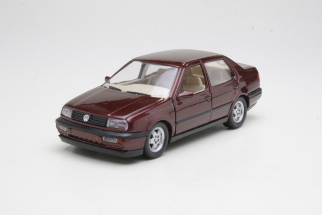VW Vento, dark red