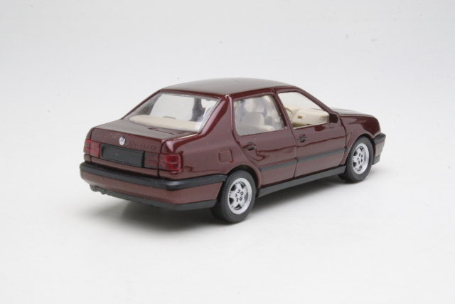 VW Vento, dark red