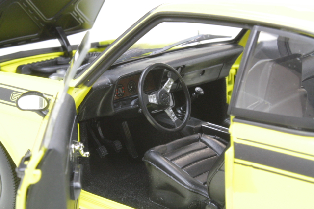 Opel Manta A GT/E 1975, keltainen/musta - Sulje napsauttamalla kuva