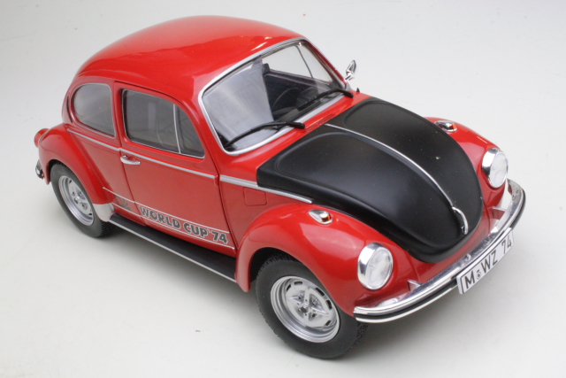 VW Beetle 1303 Sport 1974, punainen "World Cup Edition" - Sulje napsauttamalla kuva