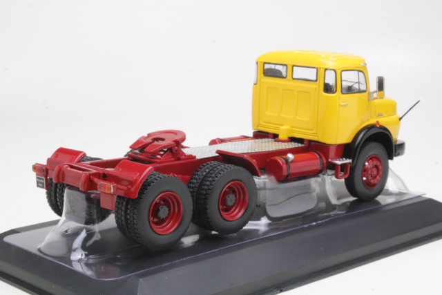 Mercedes LK2624 1979, keltainen