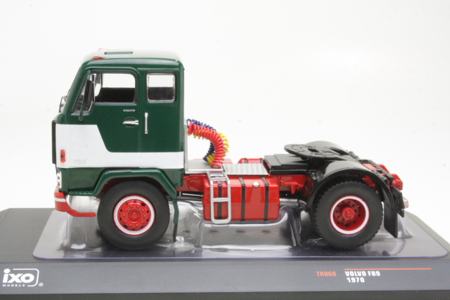 Volvo F89 1970, green/white