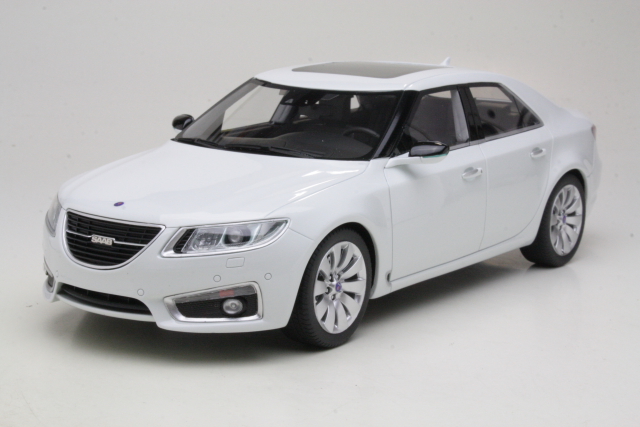 Saab 9-5 Sedan 2010, valkoinen