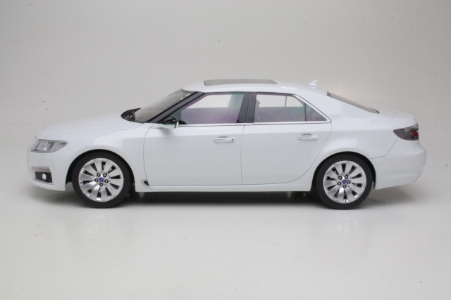 Saab 9-5 Sedan 2010, valkoinen