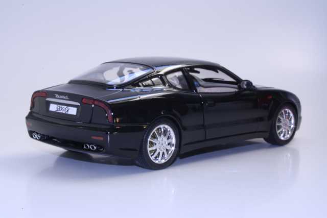 Maserati 3200GT 1998, musta