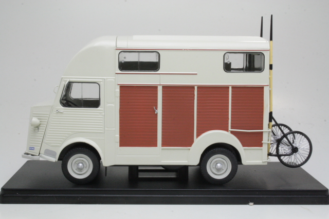 Citroen Type-H Heuliez 1958, ivory