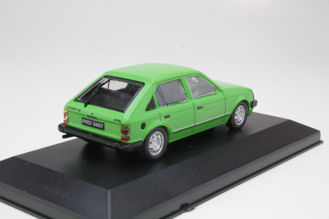 Opel Kadett D 5d 1983, vihreä