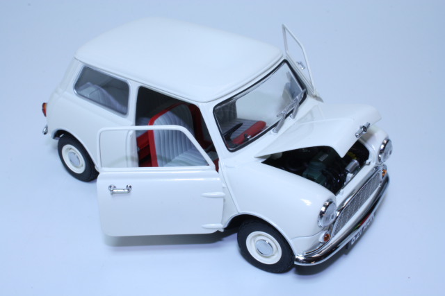 Morris Mini Minor 1959, valkoinen - Sulje napsauttamalla kuva