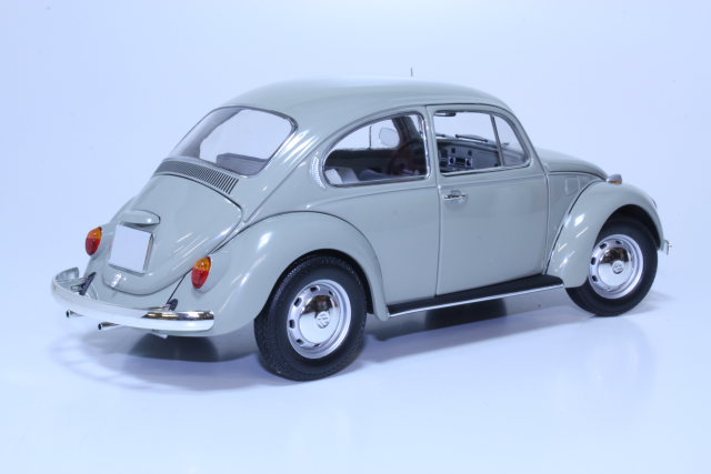 VW Kupla 1300 1969, harmaa