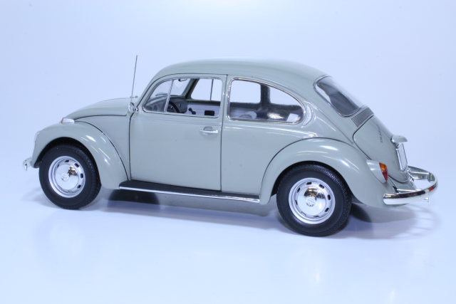 VW Kupla 1300 1969, harmaa
