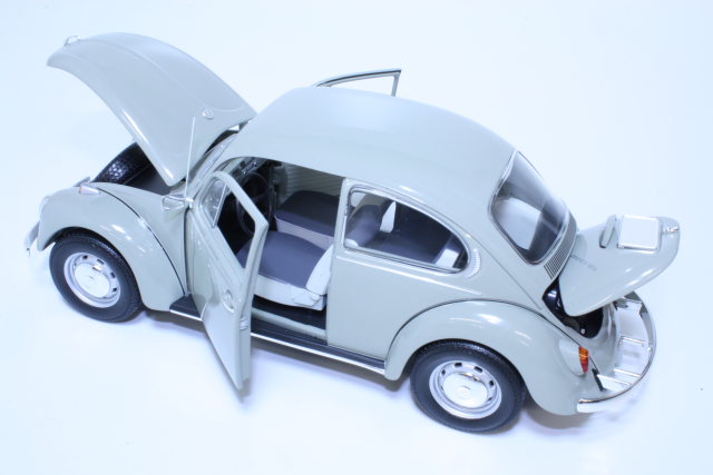 VW Kupla 1300 1969, harmaa
