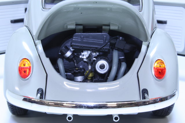 VW Kupla 1300 1969, harmaa