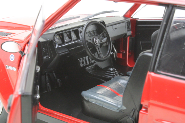 Fiat 131 Abarth 1980, punainen - Sulje napsauttamalla kuva