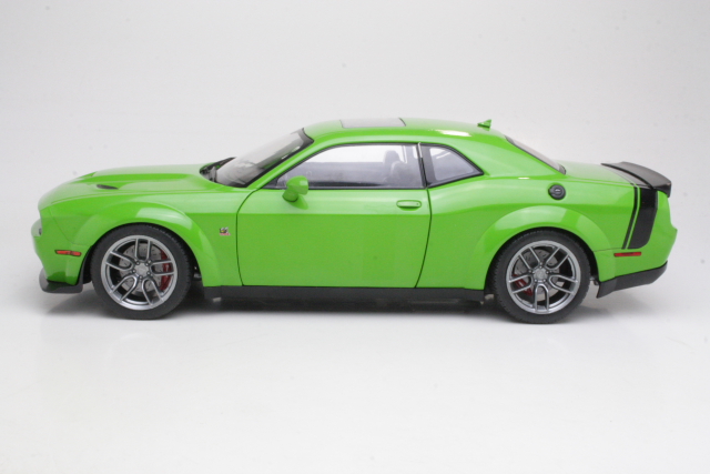 Dodge Challenger R/T Scat Pack Widebody 2020, vihreä - Sulje napsauttamalla kuva